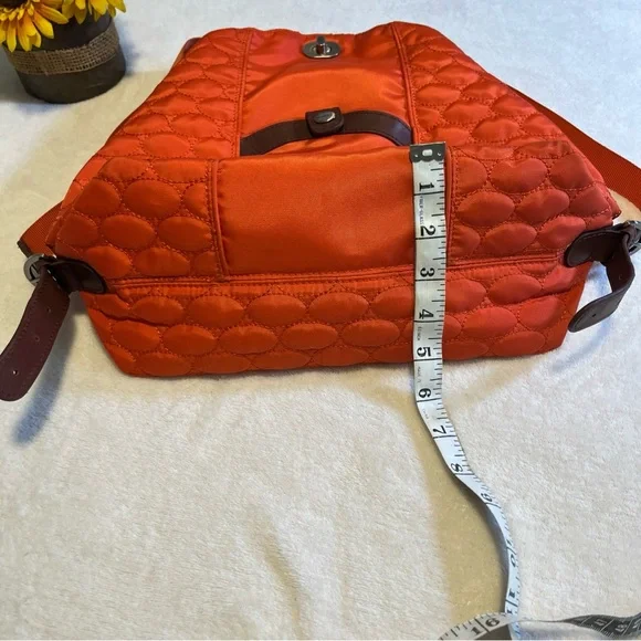 ๐ Mosey/ Vera Bradley Quilted Nylon Backpack Orange Rust with Brown Leather Trim - Picture 4 of 13